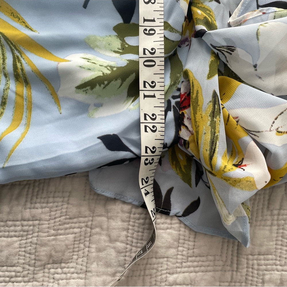 Off-Shoulder Blue Floral Ruffle Women's Top - Picture 6 of 8